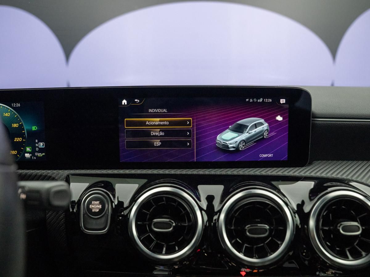 mercedes-benz-classe-a-2022-hibrido-a-gasolina-1332cc