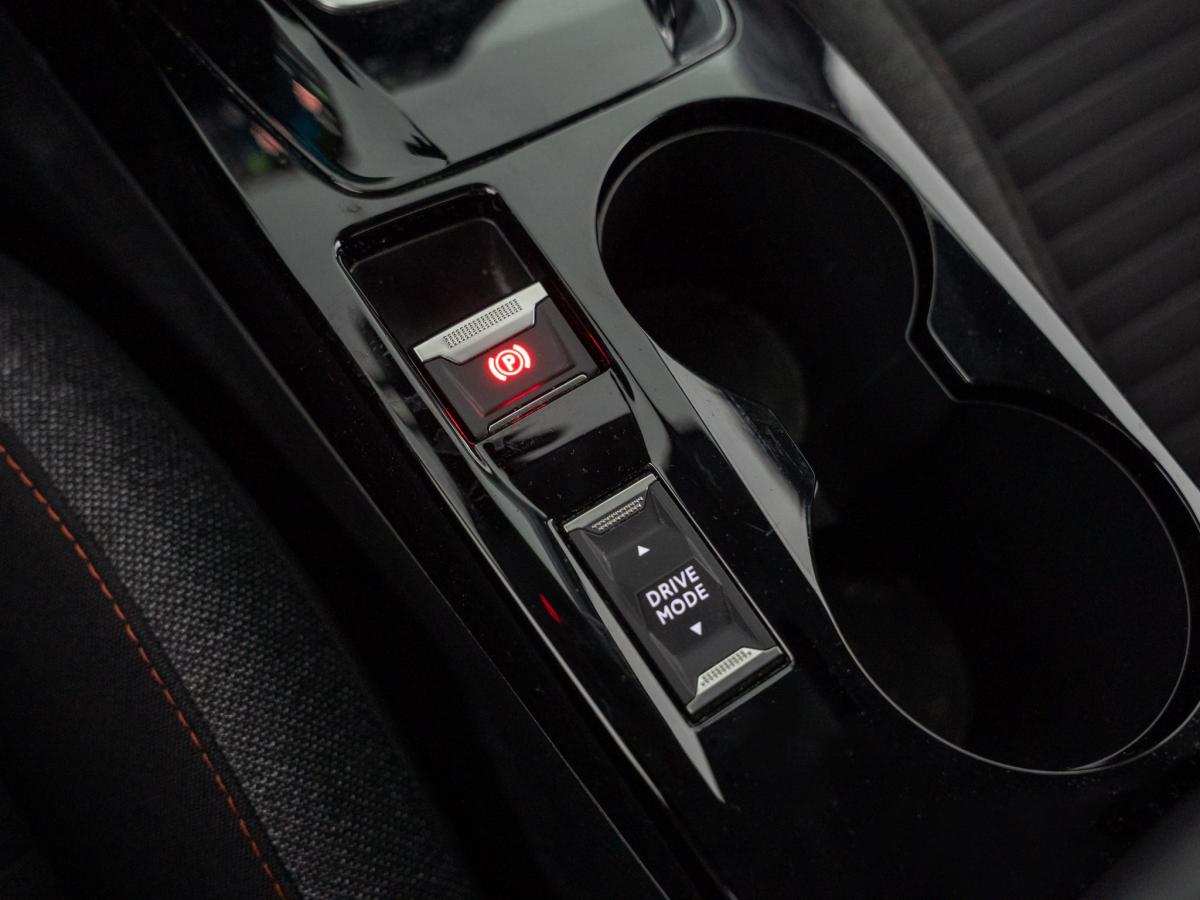 peugeot-208-2022-eletrico-500cc