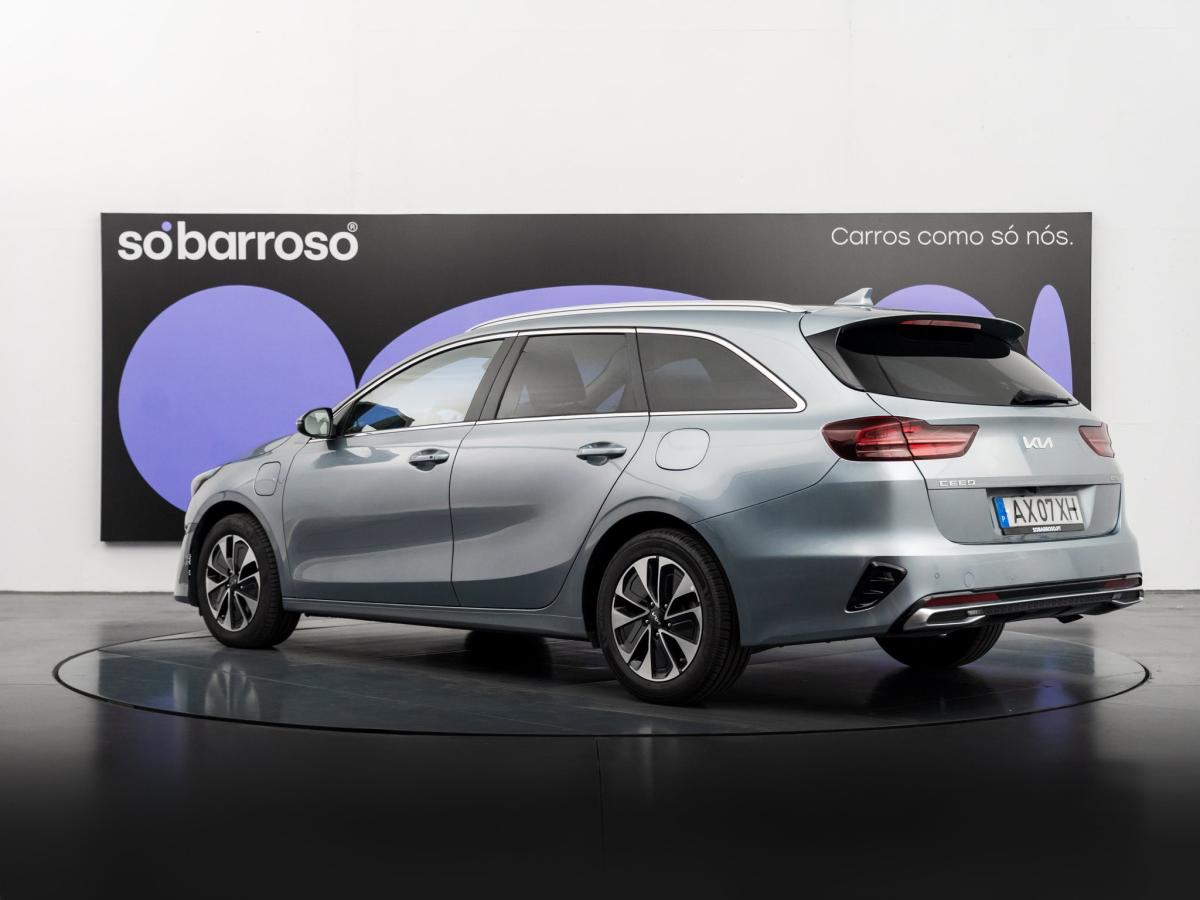 kia-ceed-sw-2023-hibrido-a-gasolina-1580cc