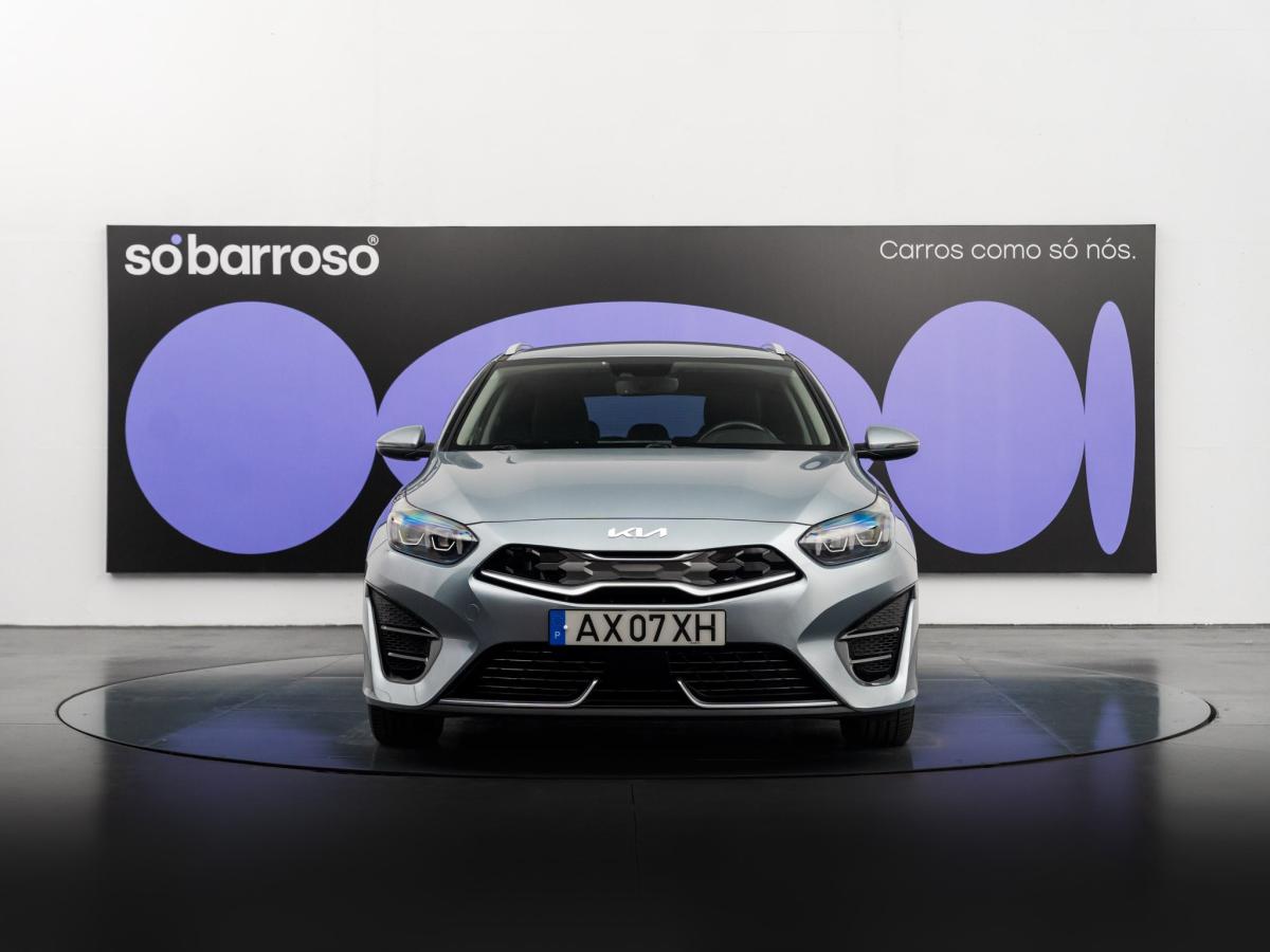 kia-ceed-sw-2023-hibrido-a-gasolina-1580cc