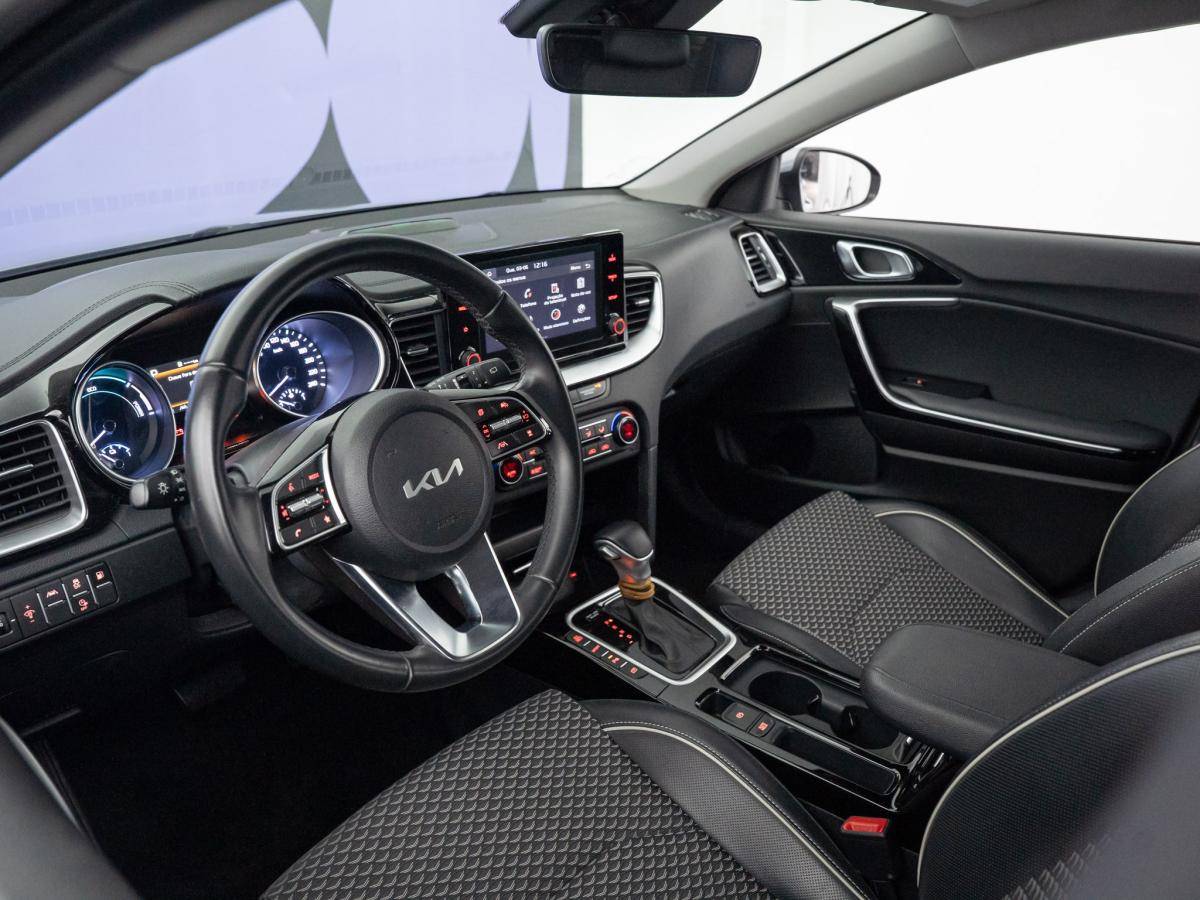 kia-ceed-sw-2023-hibrido-a-gasolina-1580cc