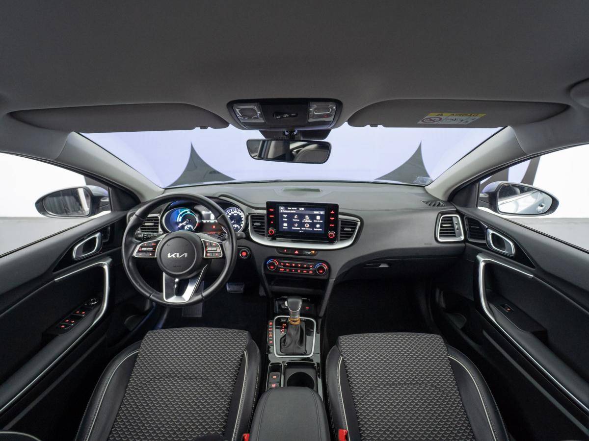 kia-ceed-sw-2023-hibrido-a-gasolina-1580cc