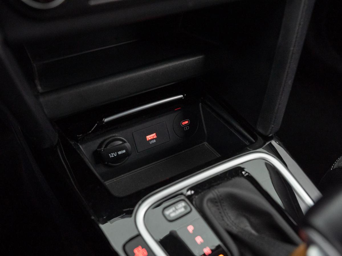 kia-ceed-sw-2023-hibrido-a-gasolina-1580cc