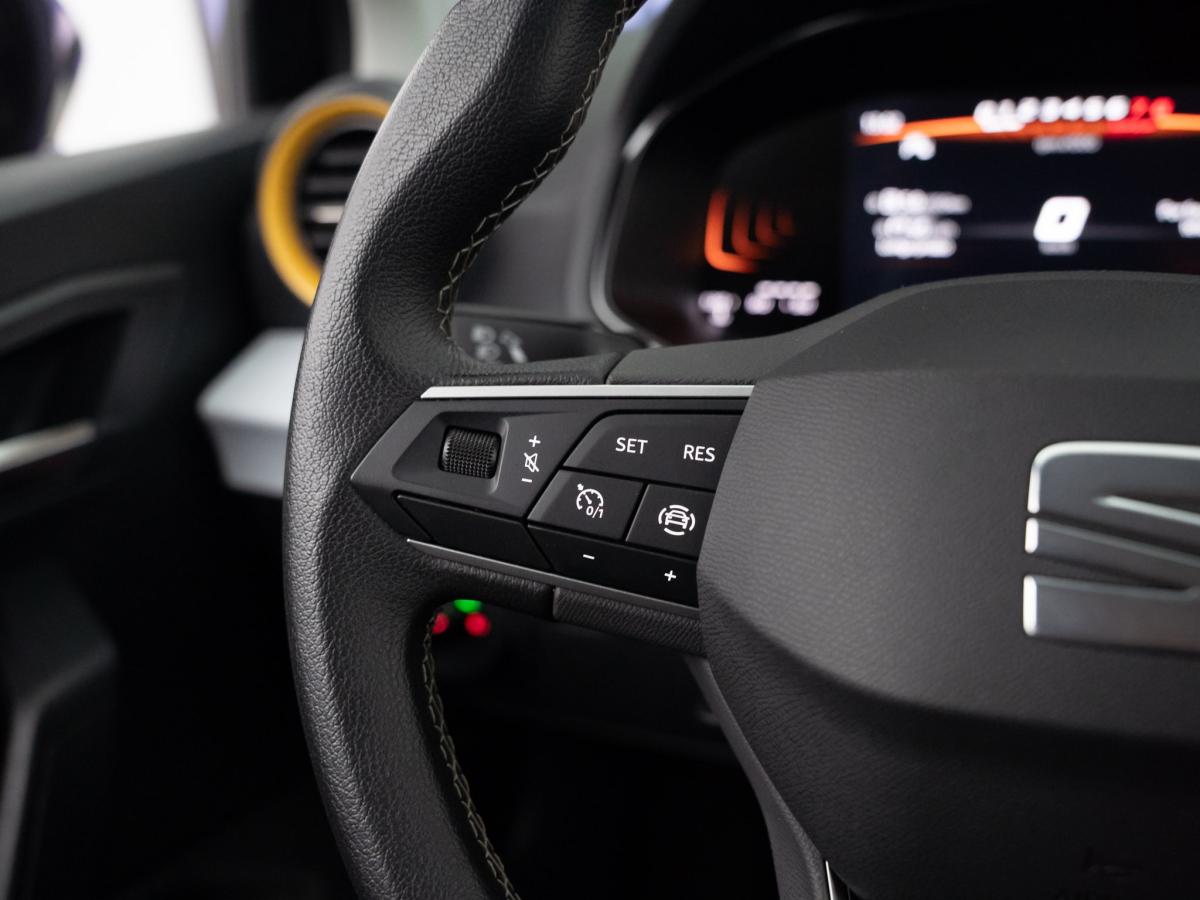 seat-ibiza-2023-gasolina-999cc