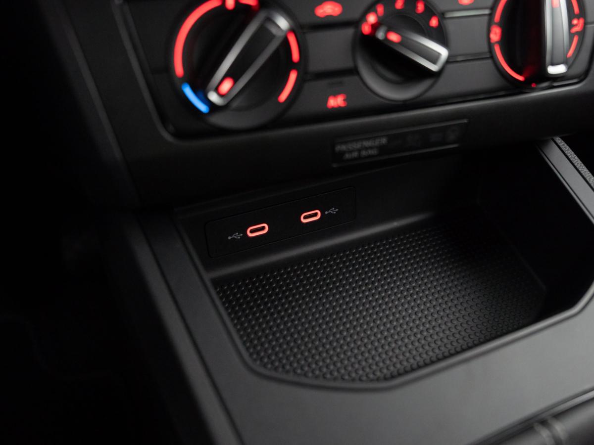 seat-ibiza-2023-gasolina-999cc