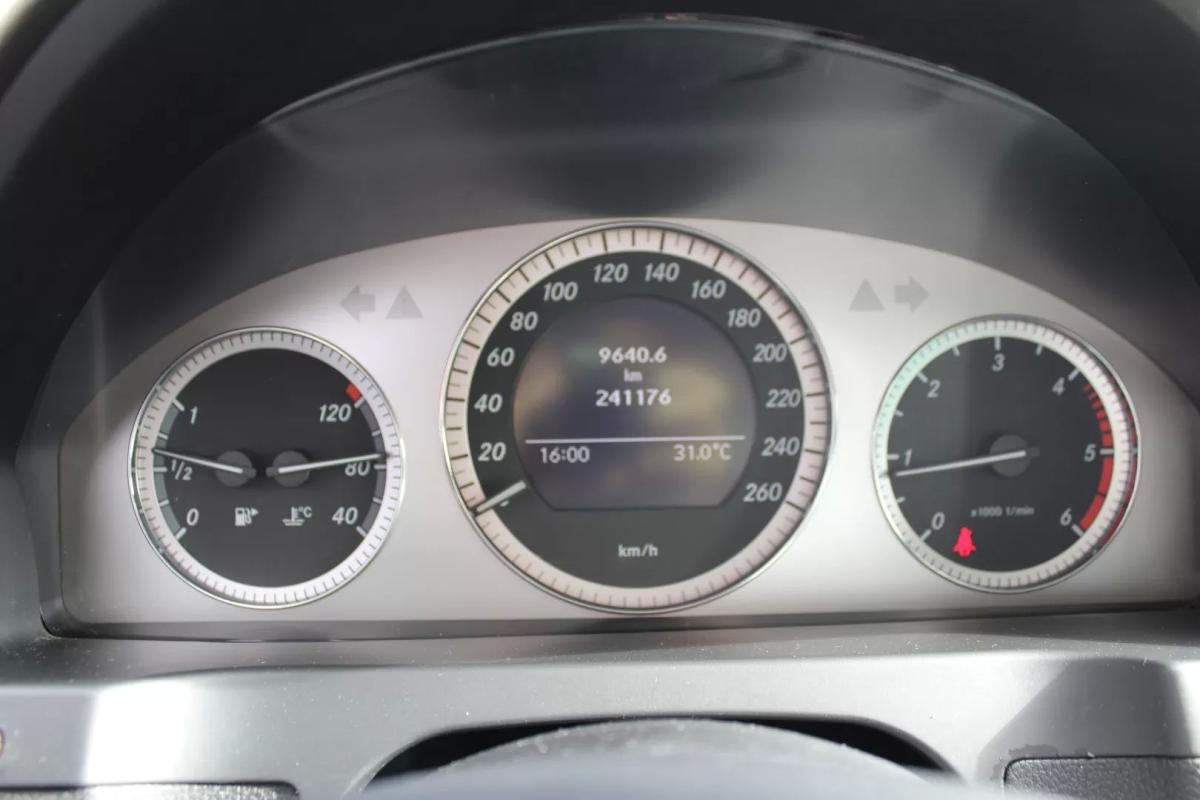 mercedes-benz-classe-c-2008-diesel-2143cc