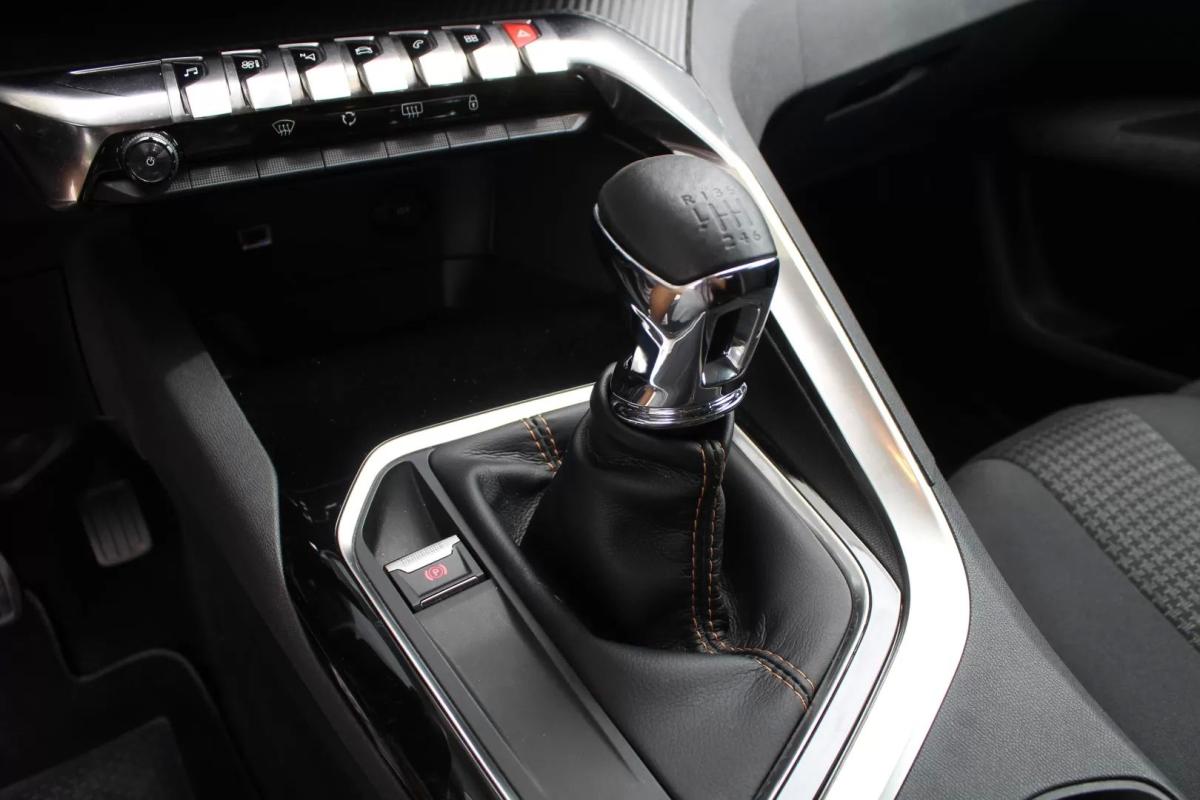 peugeot-3008-2018-gasolina-1199cc
