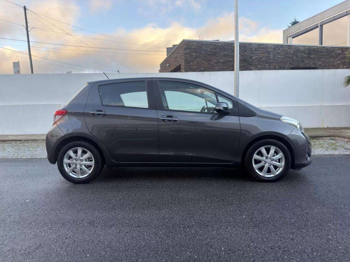toyota-yaris-2012-diesel-1364cc