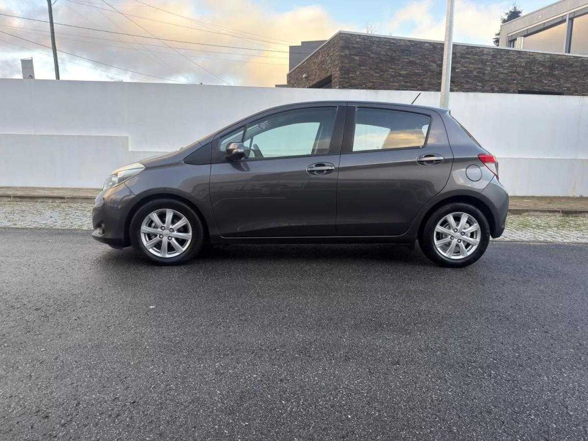 toyota-yaris-2012-diesel-1364cc