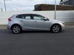 volvo-v40-2015-diesel-1560cc