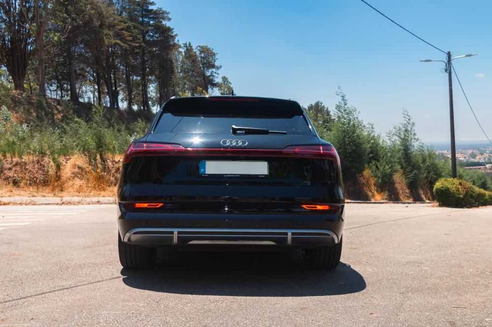 audi-e-tron-2023-eletrico-0cc