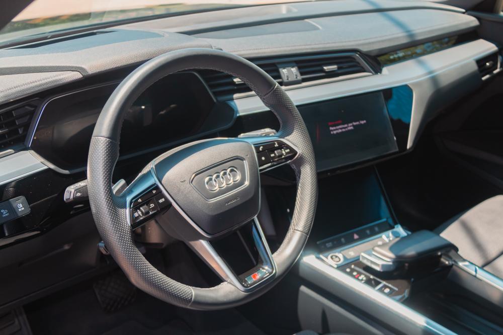 audi-e-tron-2023-eletrico-0cc