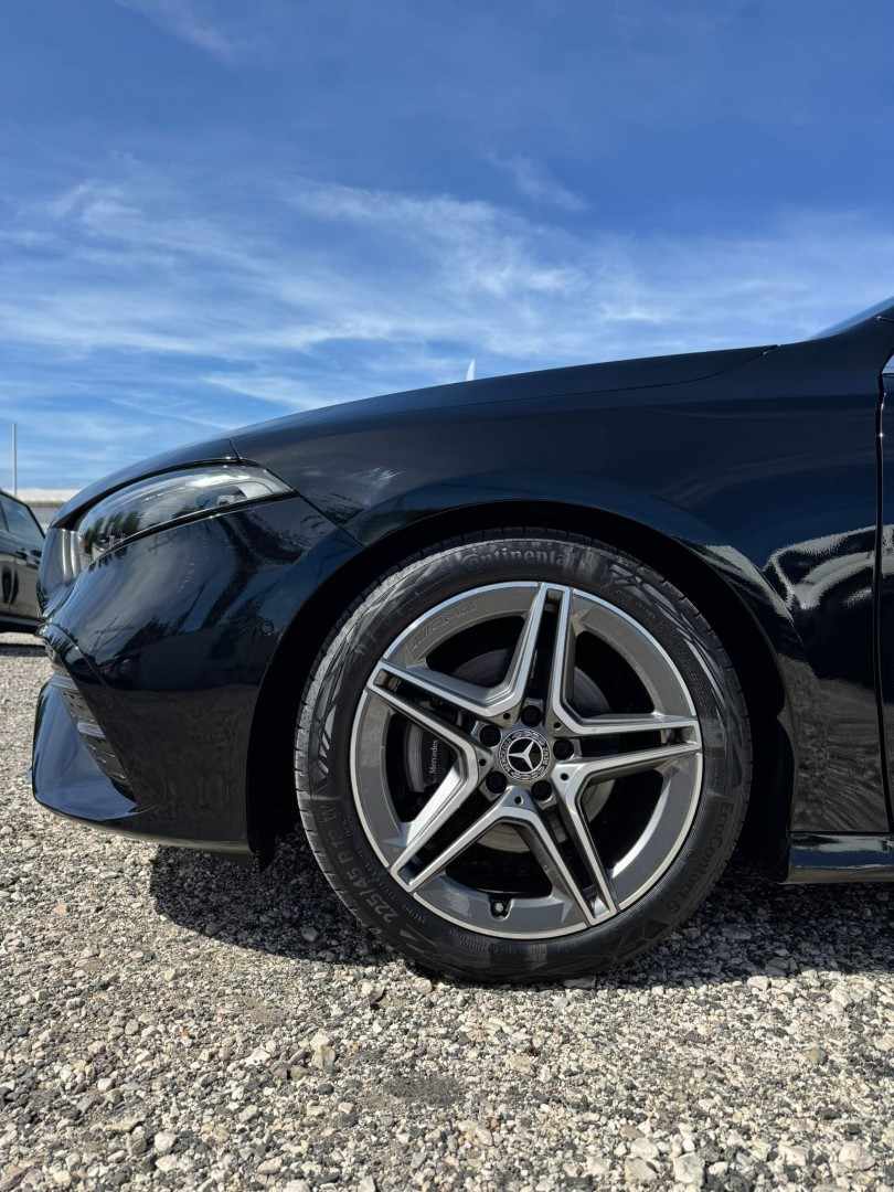 mercedes-benz-classe-a-2023-hibrido-1332cc