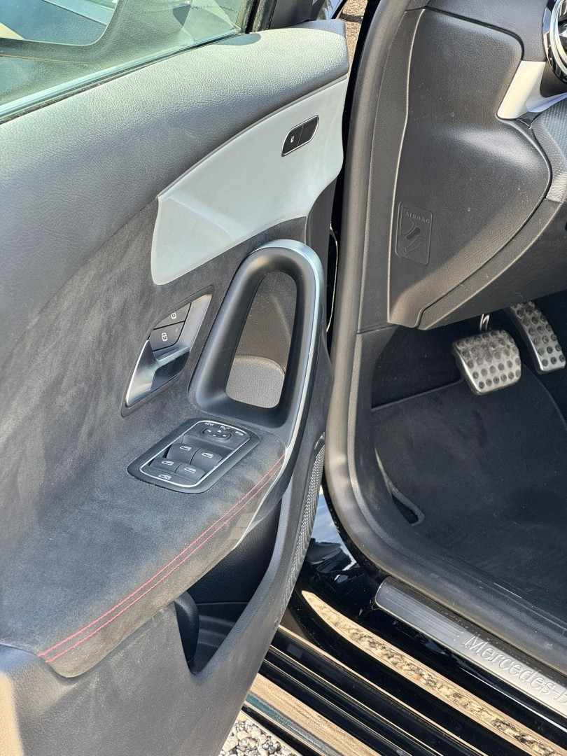 mercedes-benz-classe-a-2023-hibrido-1332cc