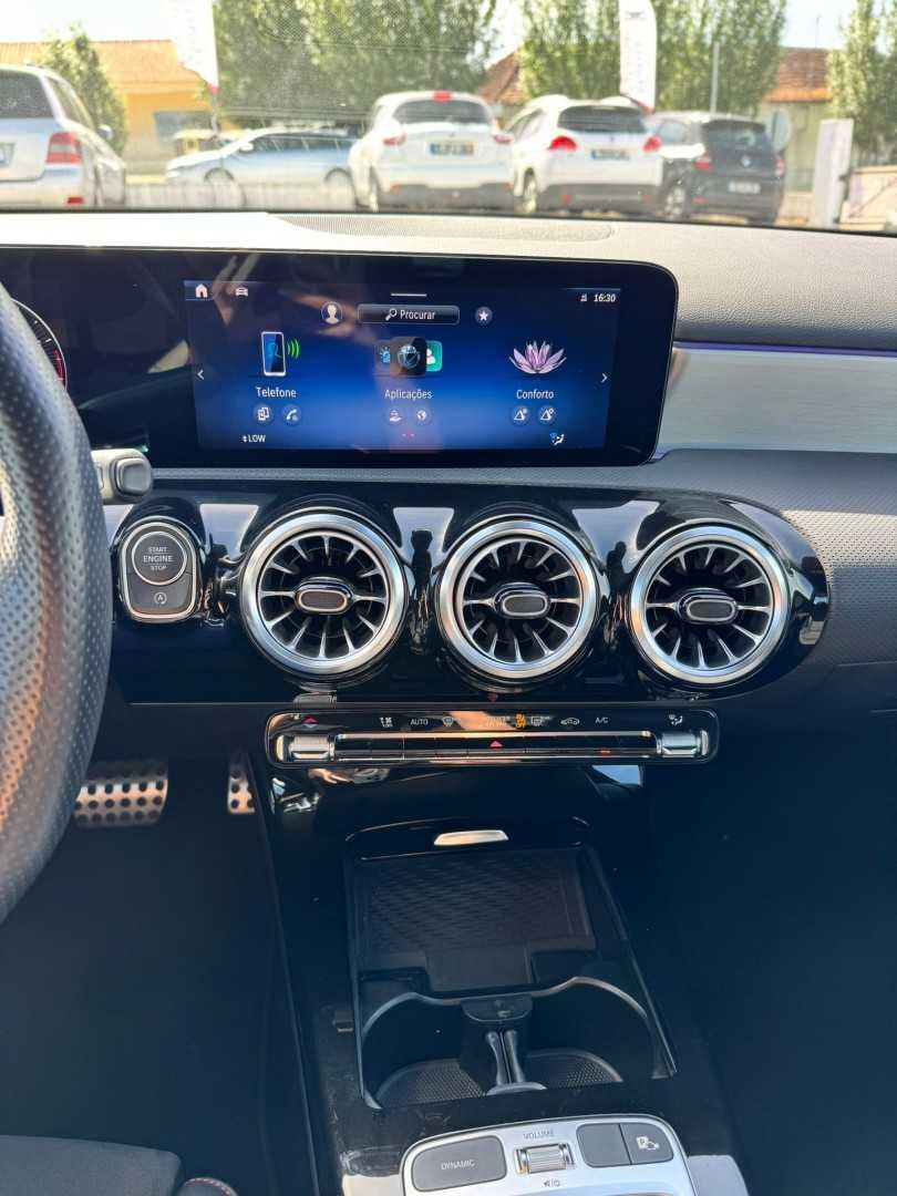 mercedes-benz-classe-a-2023-hibrido-1332cc