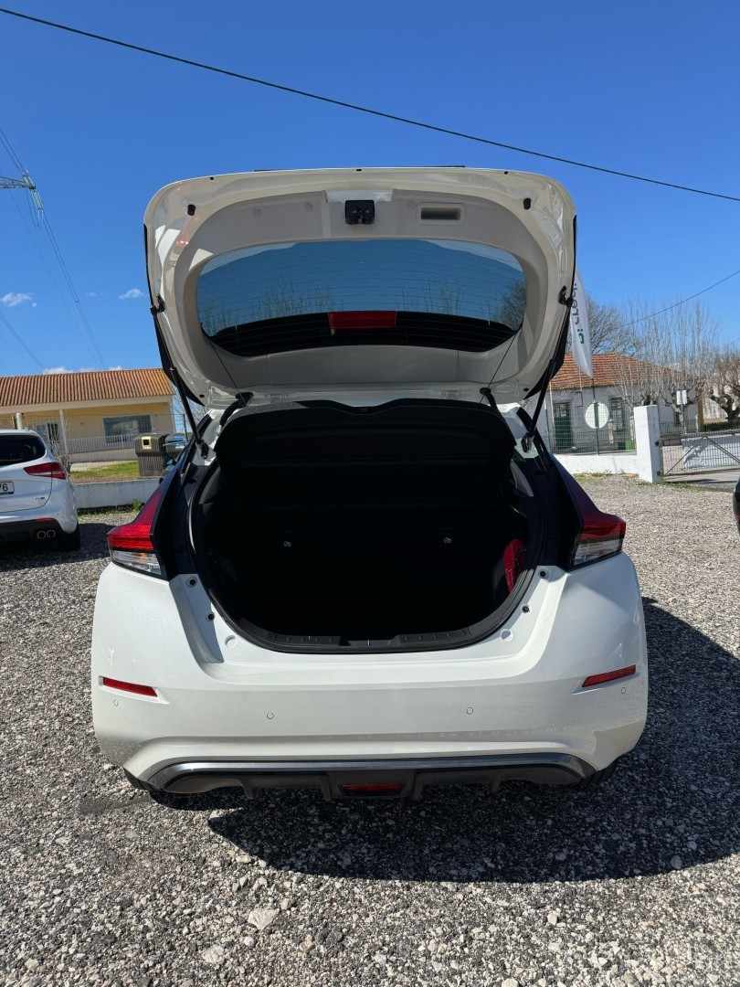 nissan-leaf-2025-eletrico-203cc