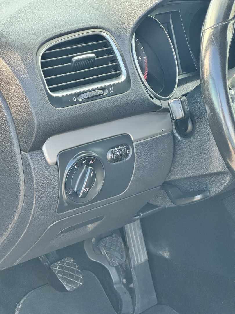 volkswagen-golf-variant-2010-diesel-1598cc