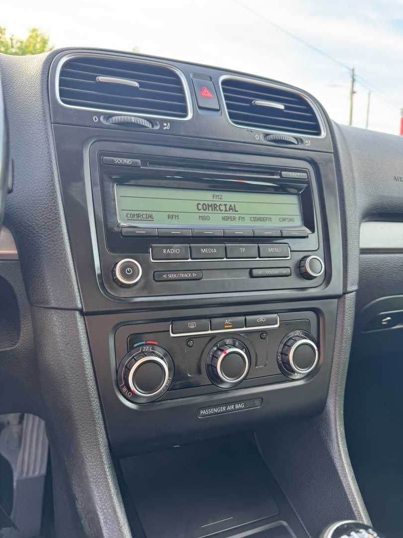 volkswagen-golf-variant-2010-diesel-1598cc