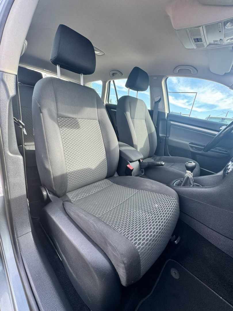 volkswagen-golf-variant-2010-diesel-1598cc