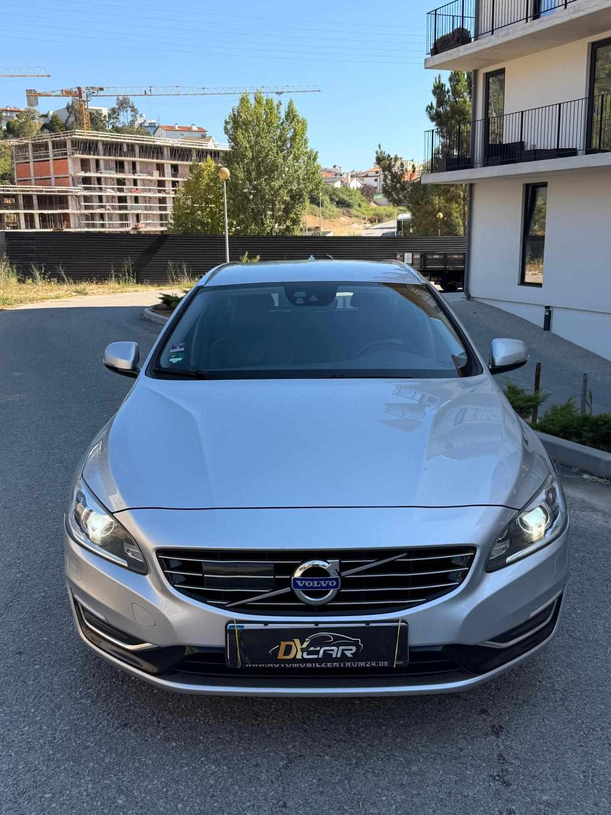 volvo-v60-d6-plug-in-hybrid-2-4-awd-2015-diesel-2400cc