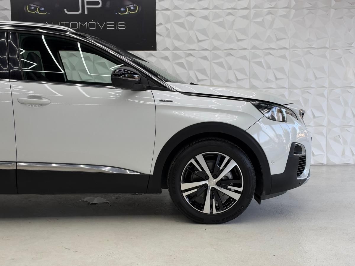 peugeot-5008-2017-gasolina-1199cc