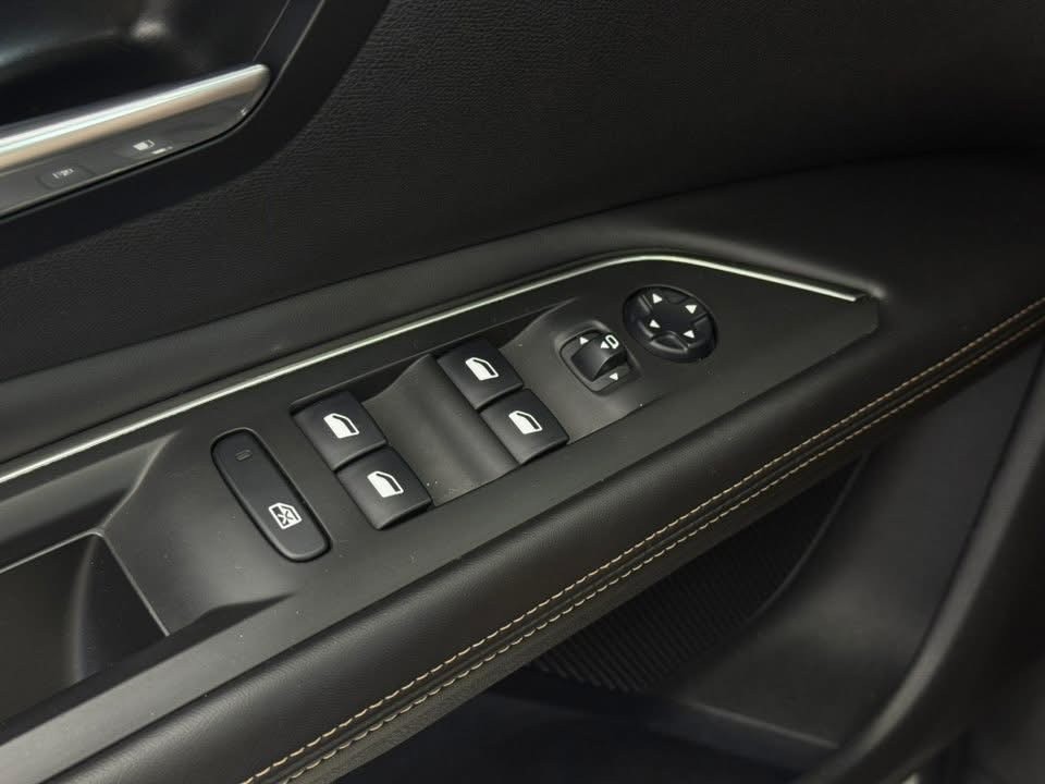 peugeot-5008-2017-gasolina-1199cc