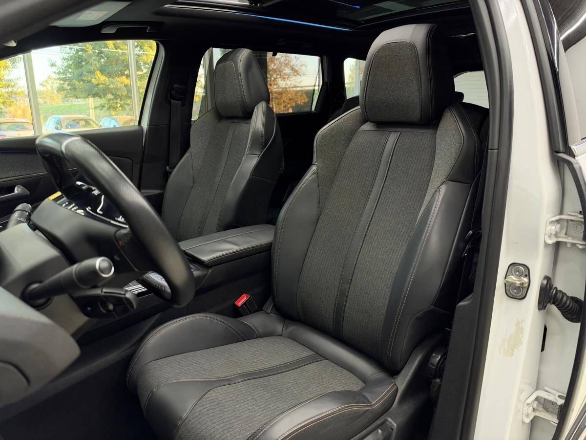 peugeot-5008-2017-gasolina-1199cc