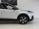 peugeot-5008-2017-gasolina-1199cc
