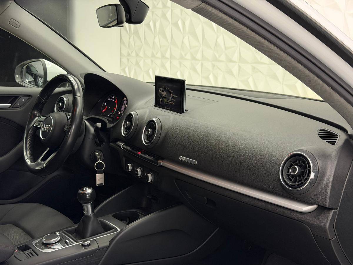 audi-a3-sportback-2016-diesel-1598cc