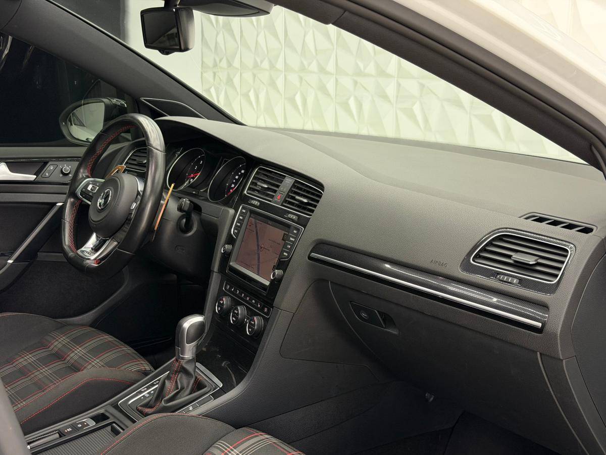 volkswagen-golf-2015-gasolina-1984cc
