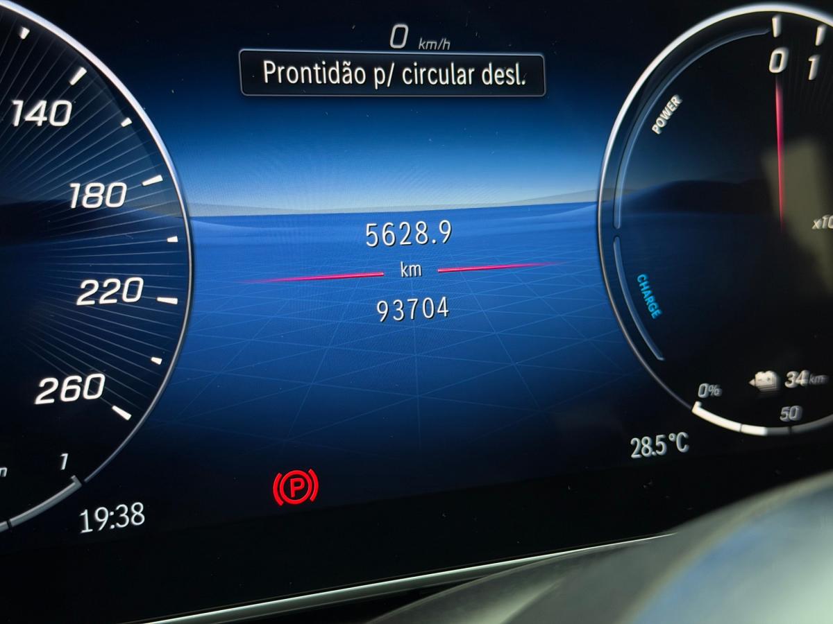 mercedes-benz-classe-c-2023-hibrido-a-gasolina-1999cc
