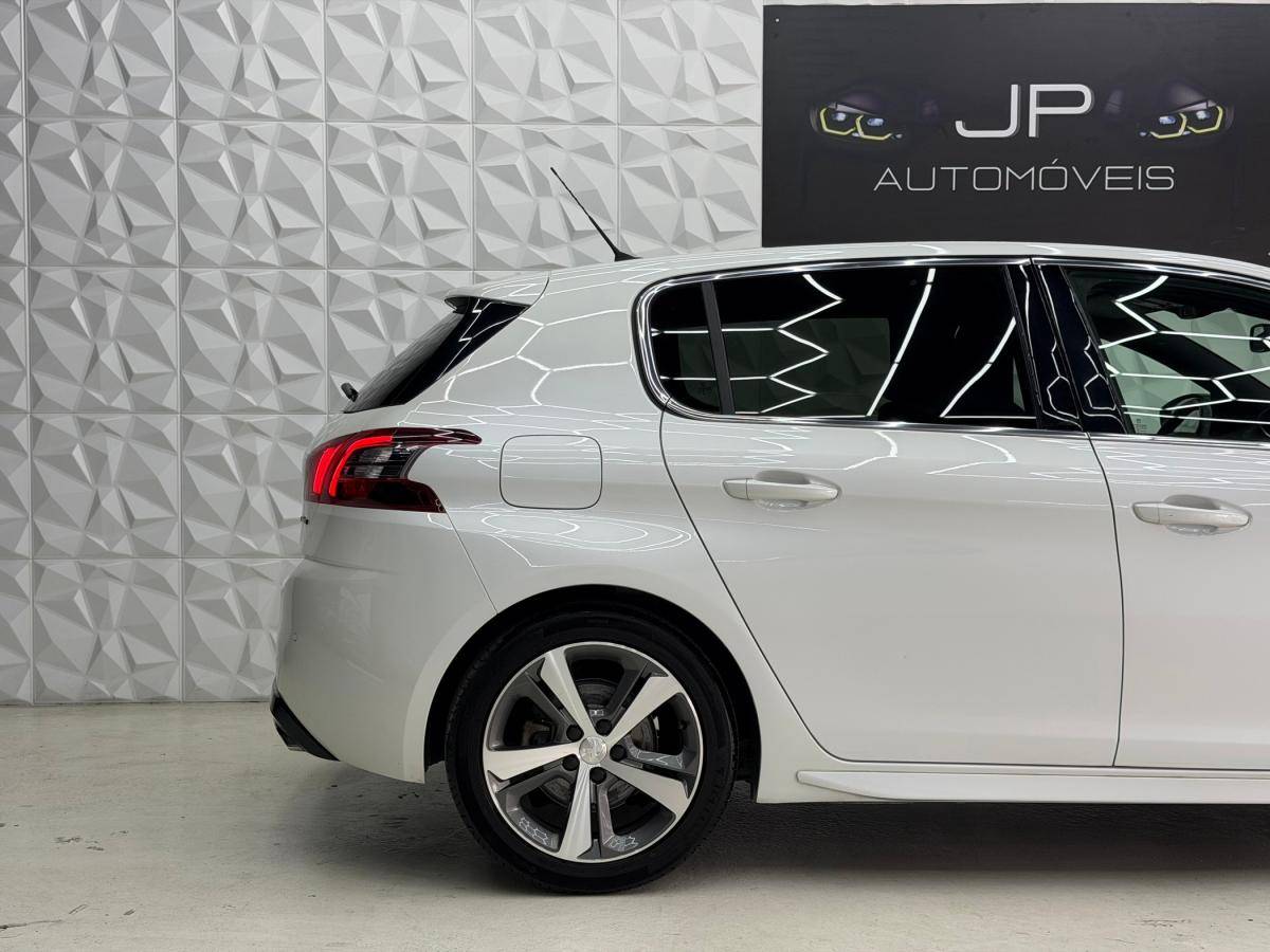 peugeot-308-2020-gasolina-1199cc