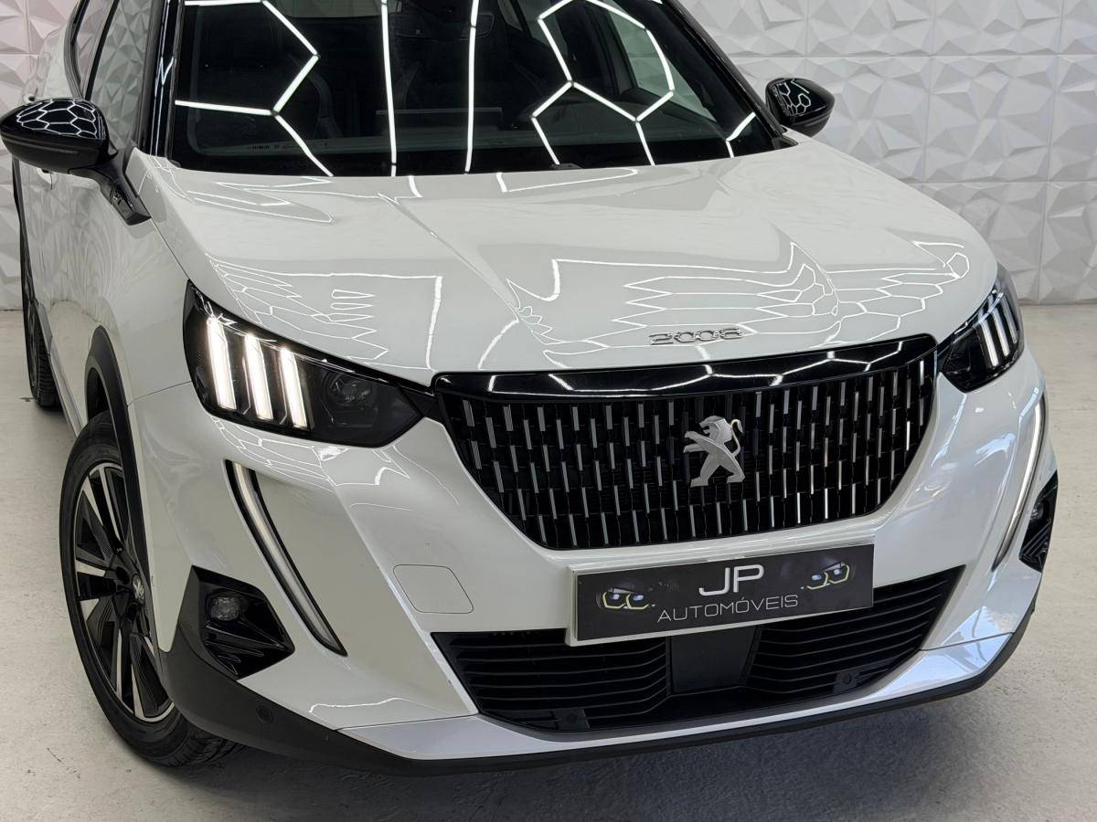 peugeot-2008-2021-diesel-1499cc