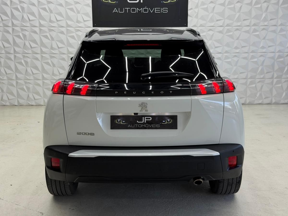peugeot-2008-2021-diesel-1499cc