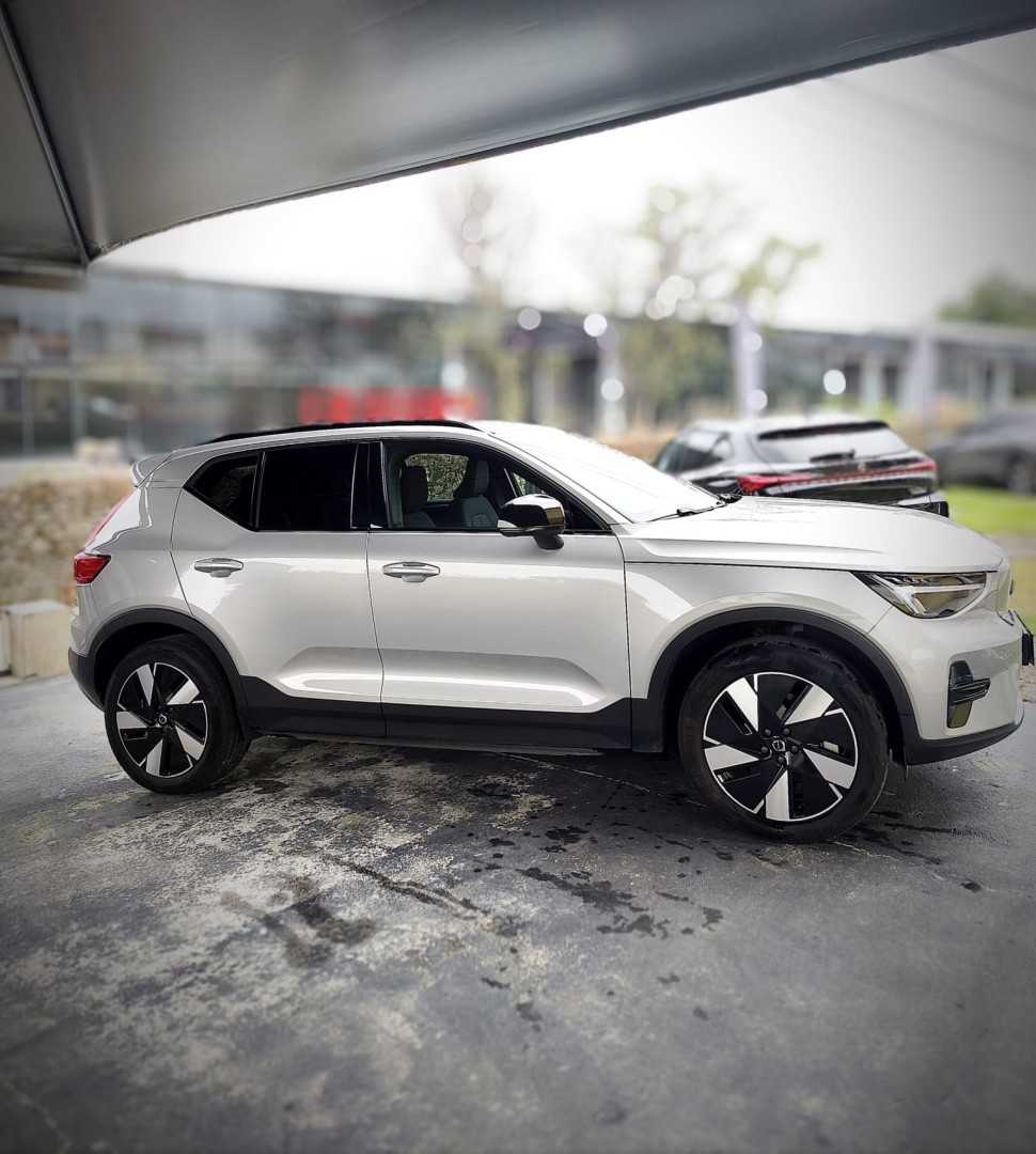volvo-xc40-2023-eletrico-0cc