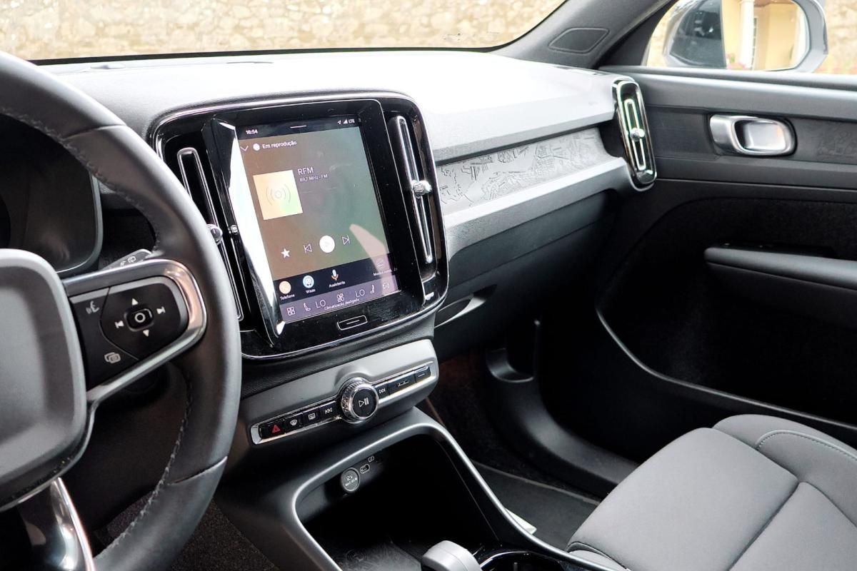 volvo-xc40-2023-eletrico-0cc