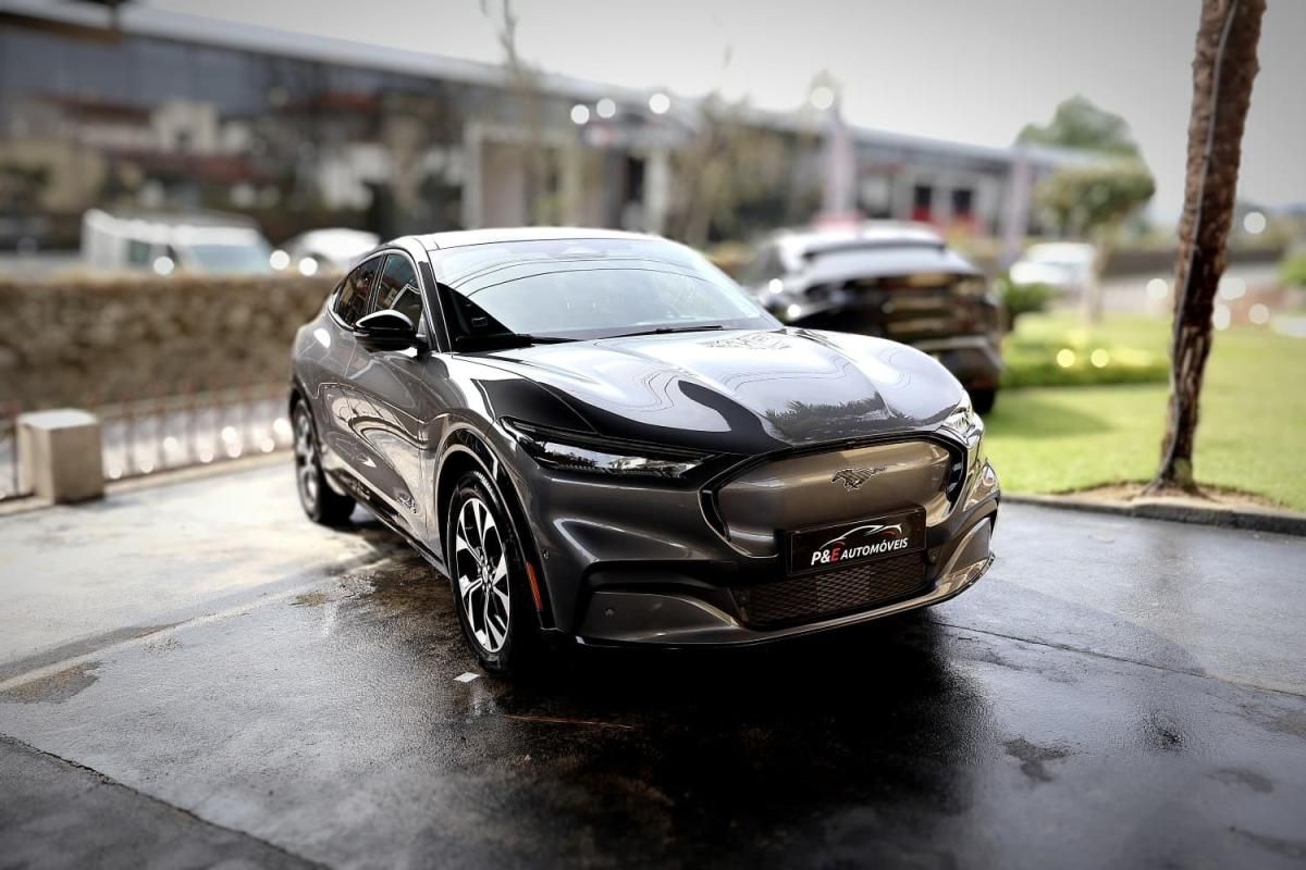 ford-mustang-mach-e-2023-eletrico-0cc