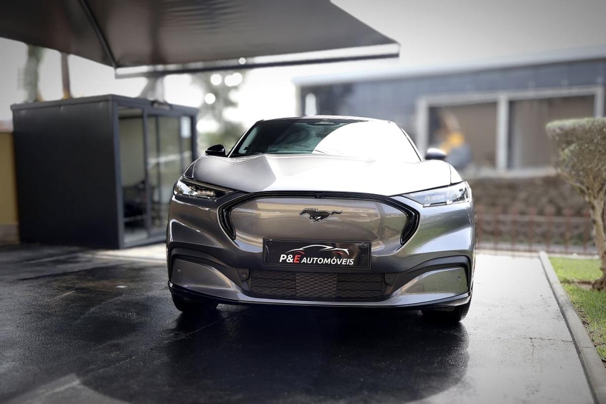 ford-mustang-mach-e-2023-eletrico-0cc