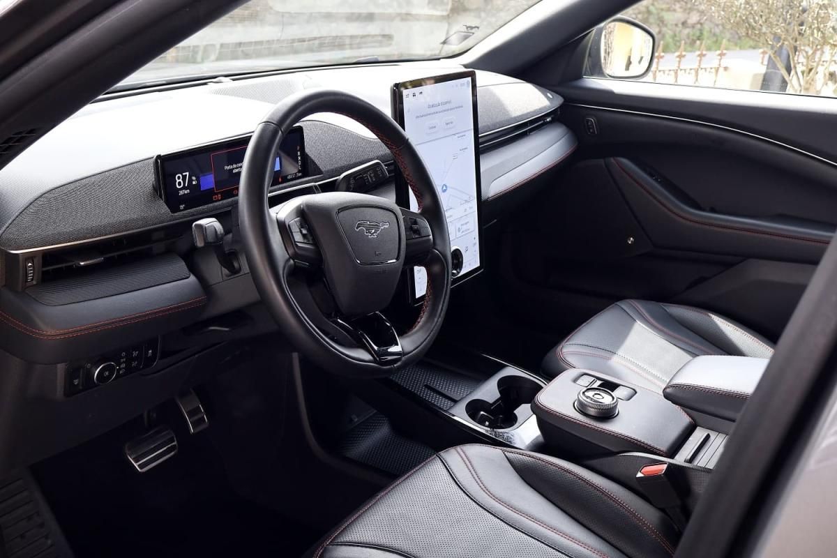 ford-mustang-mach-e-2023-eletrico-0cc