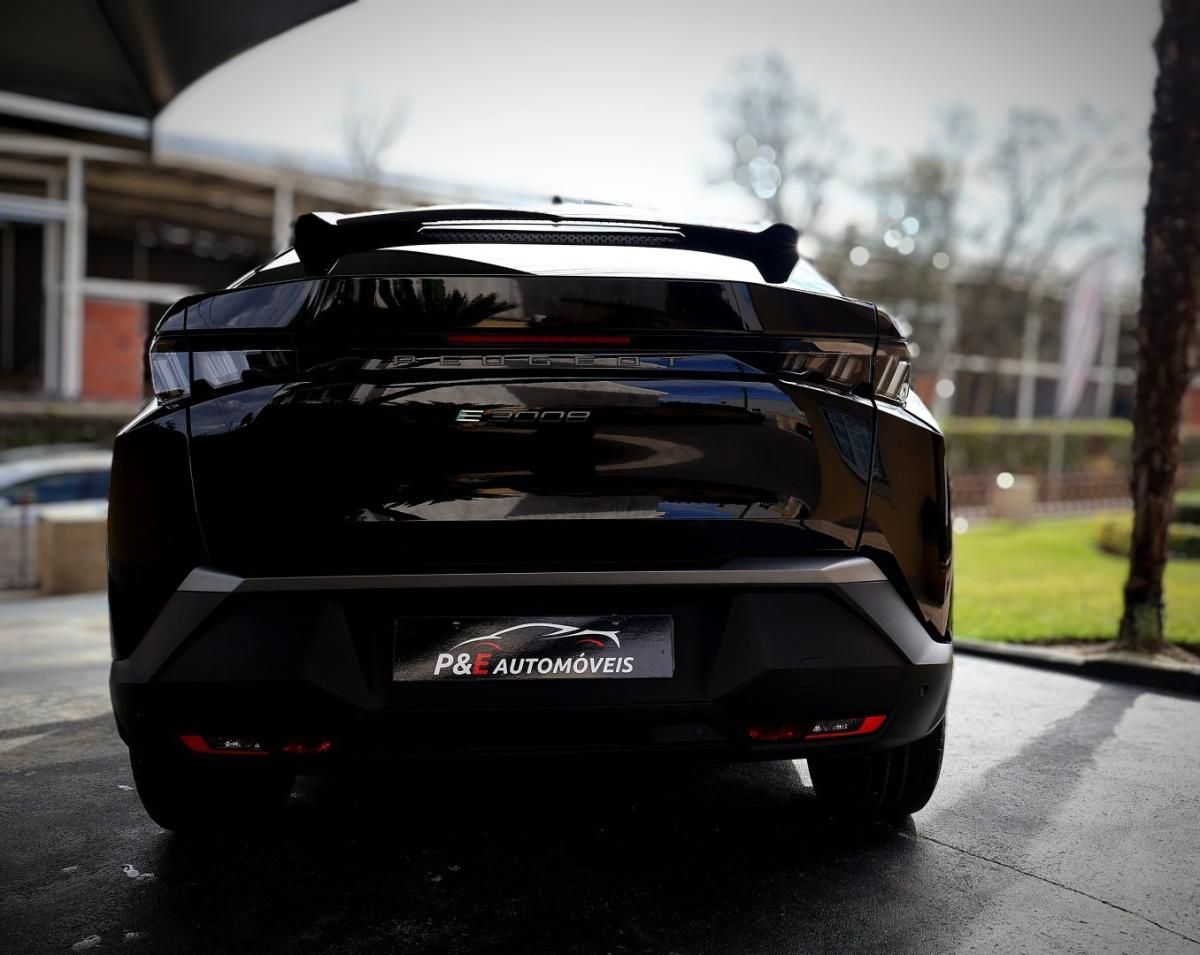 peugeot-e-3008-2023-eletrico-0cc