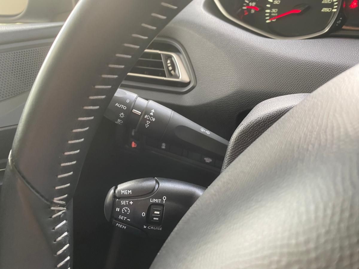 peugeot-308-2019-diesel-1499cc