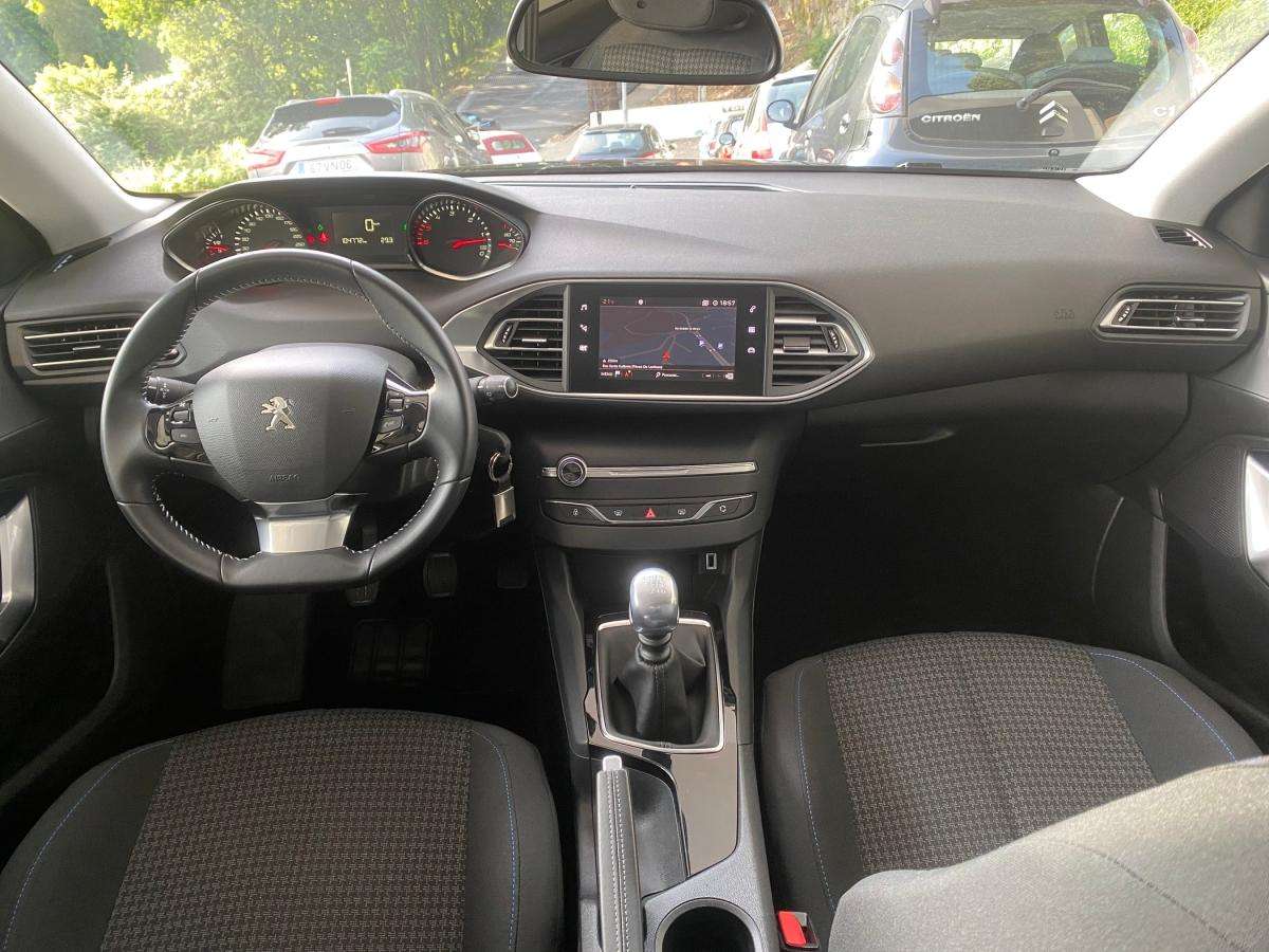 peugeot-308-2019-diesel-1499cc