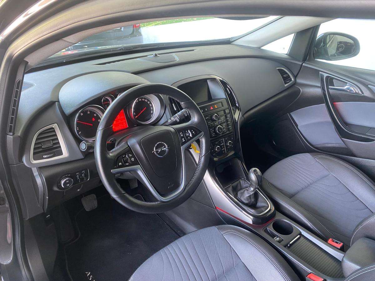 opel-astra-2015-diesel-1598cc