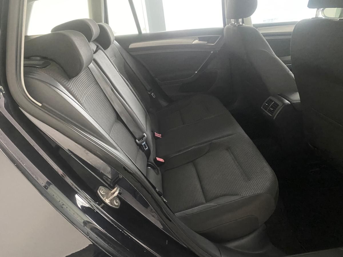 volkswagen-golf-variant-2014-diesel-1598cc