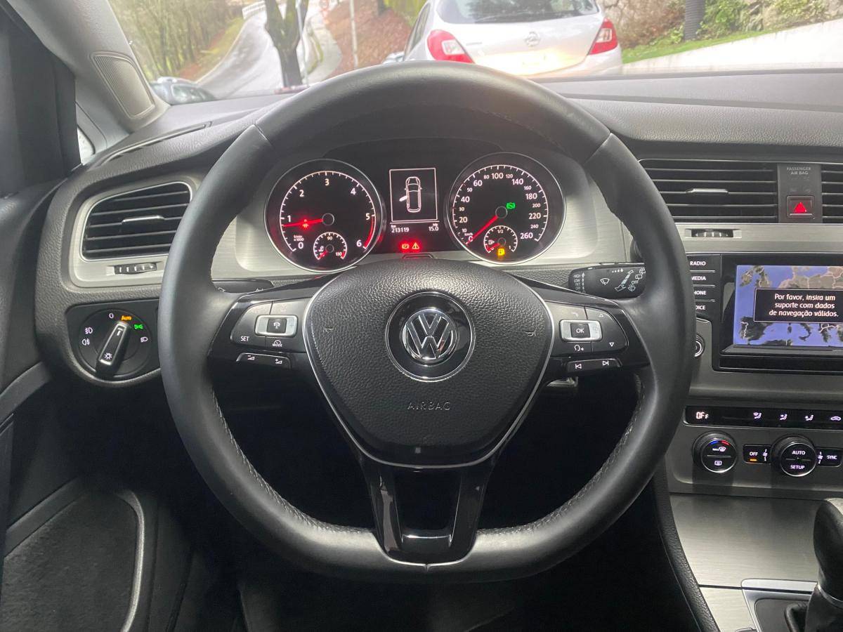 volkswagen-golf-variant-2014-diesel-1598cc