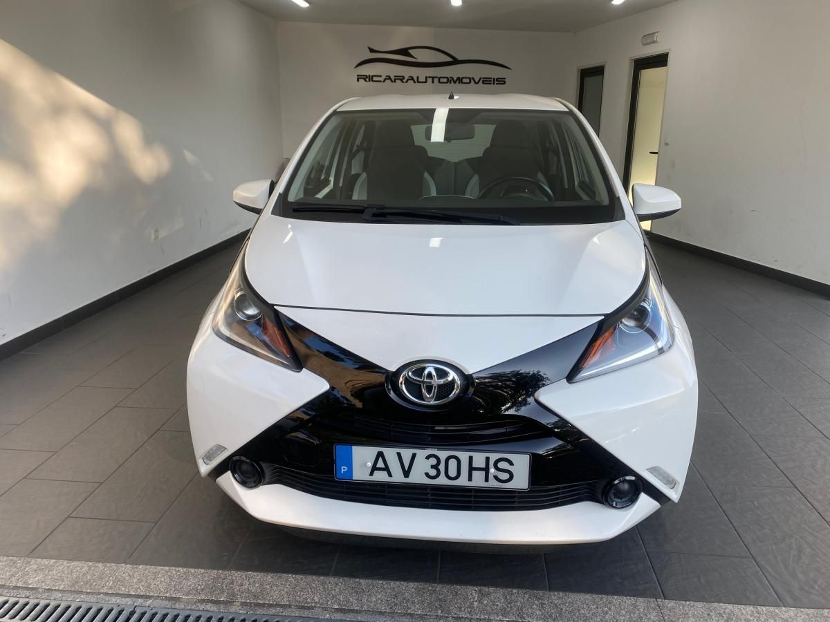 toyota-aygo-2016-gasolina-998cc
