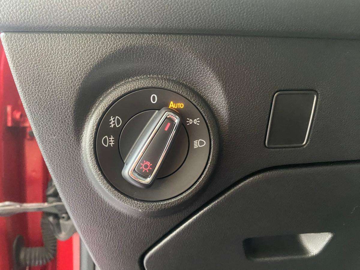 seat-leon-2018-gasolina-999cc