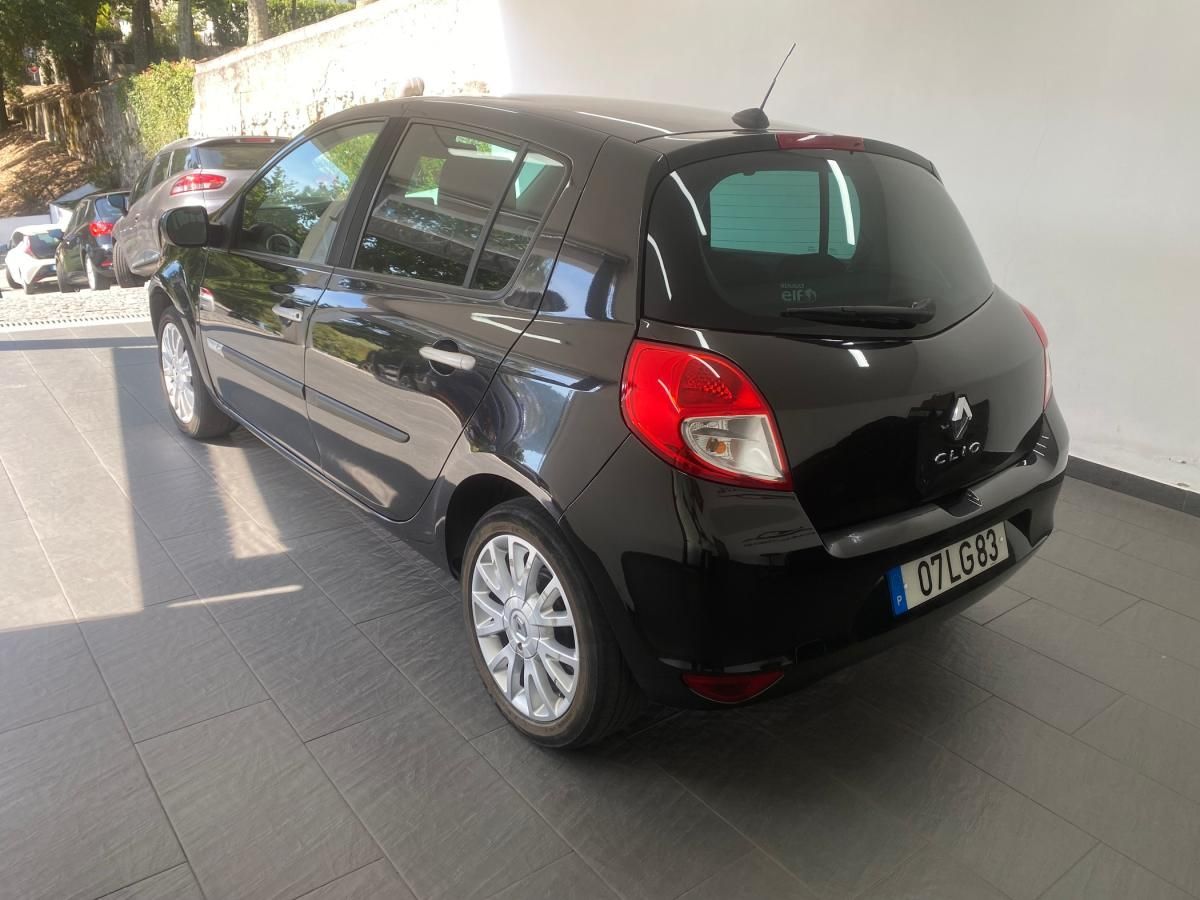 renault-clio-2011-gasolina-1149cc