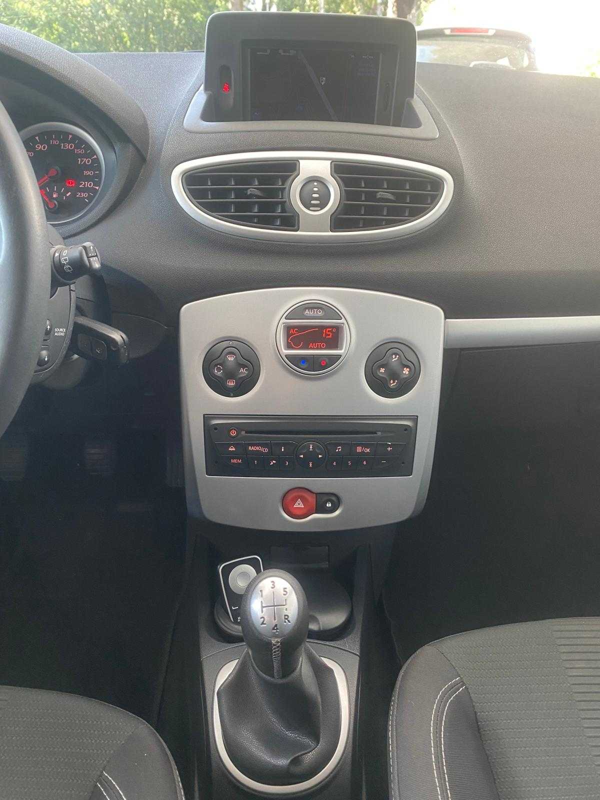 renault-clio-2011-gasolina-1149cc