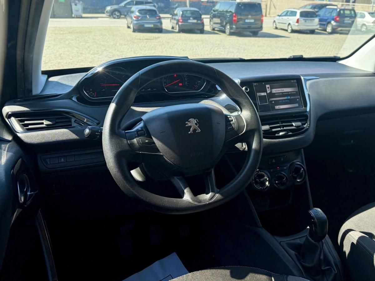 peugeot-208-2012-gasolina-1199cc